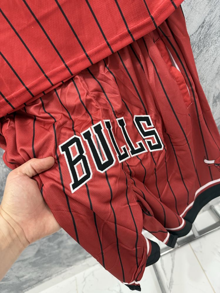 ‼️Compleu baschet CHICAGO BULLS, Calitate premium‼️