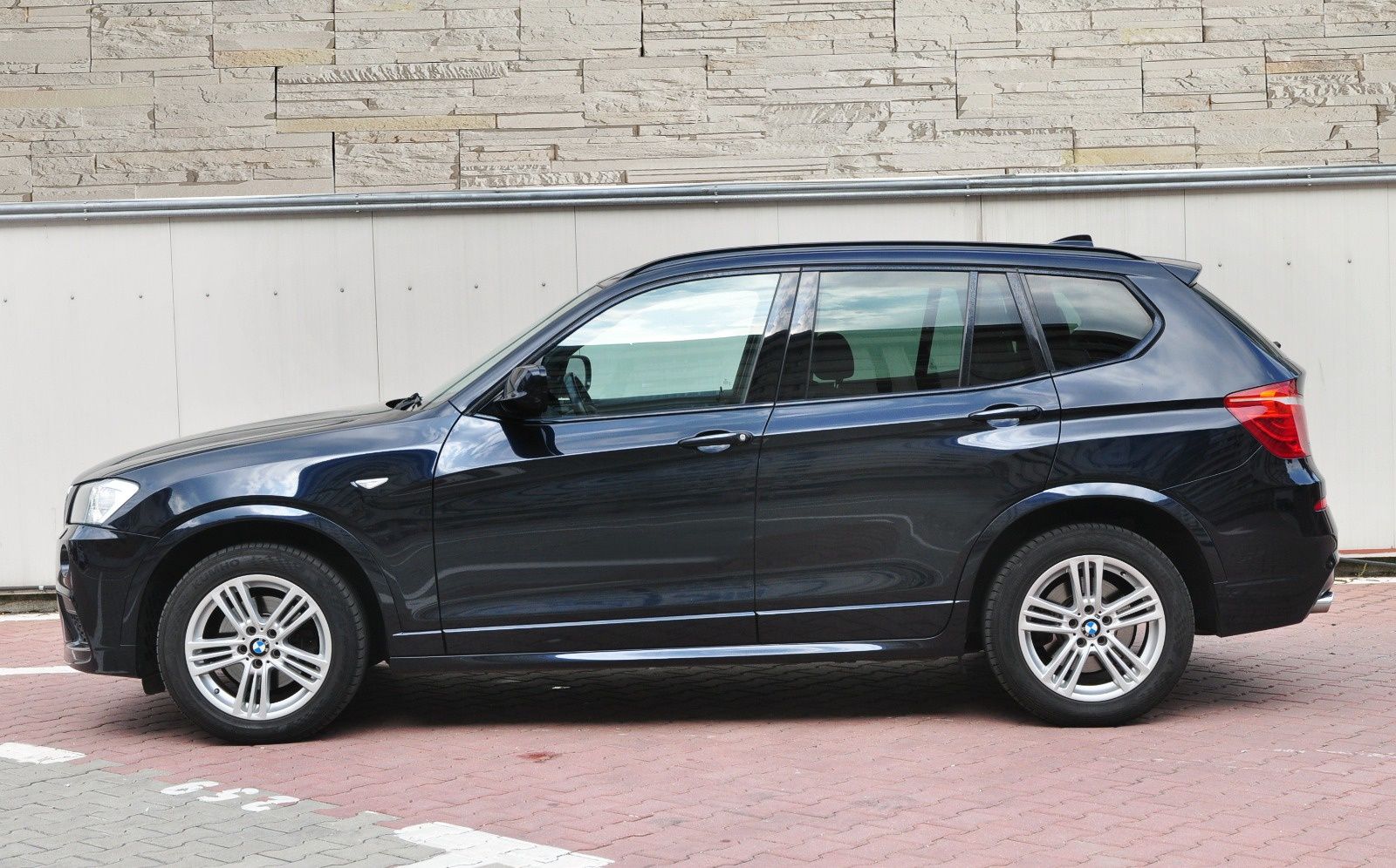 BMW X3 M Paket X-Drive 2.0d 184cp Euro5 Navi Camera Germania Garanție