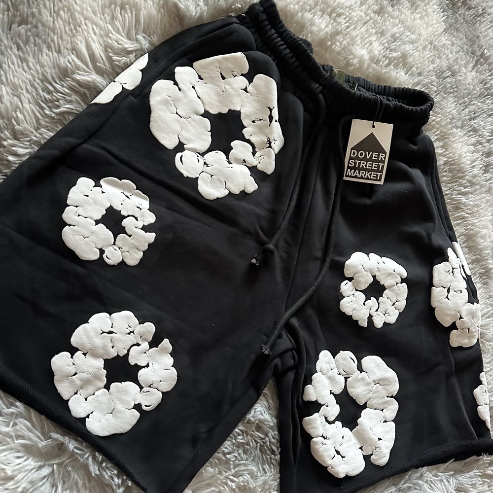 Denim Tears Black & White - Шорти и Екип