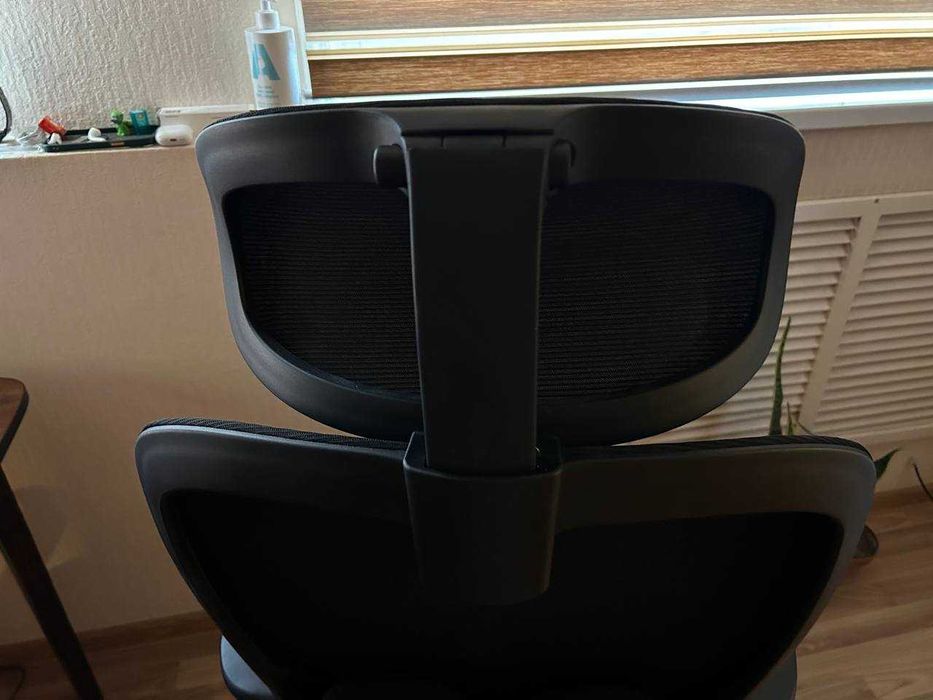 Кресло офисное DAFNA