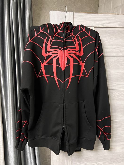 Продам кофту худи человек паук