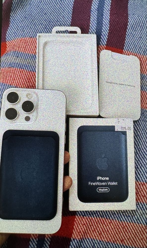 Продам картхолдер для Iphone FineWoven Wallet темно синего цвета