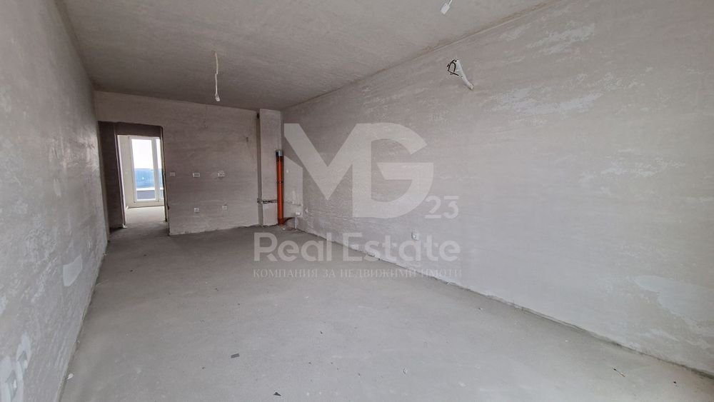 Продава се Двустаен апартамент в Пловдив, Гагарин - 78 кв.м за 1100 €/кв.м - Снимка #1