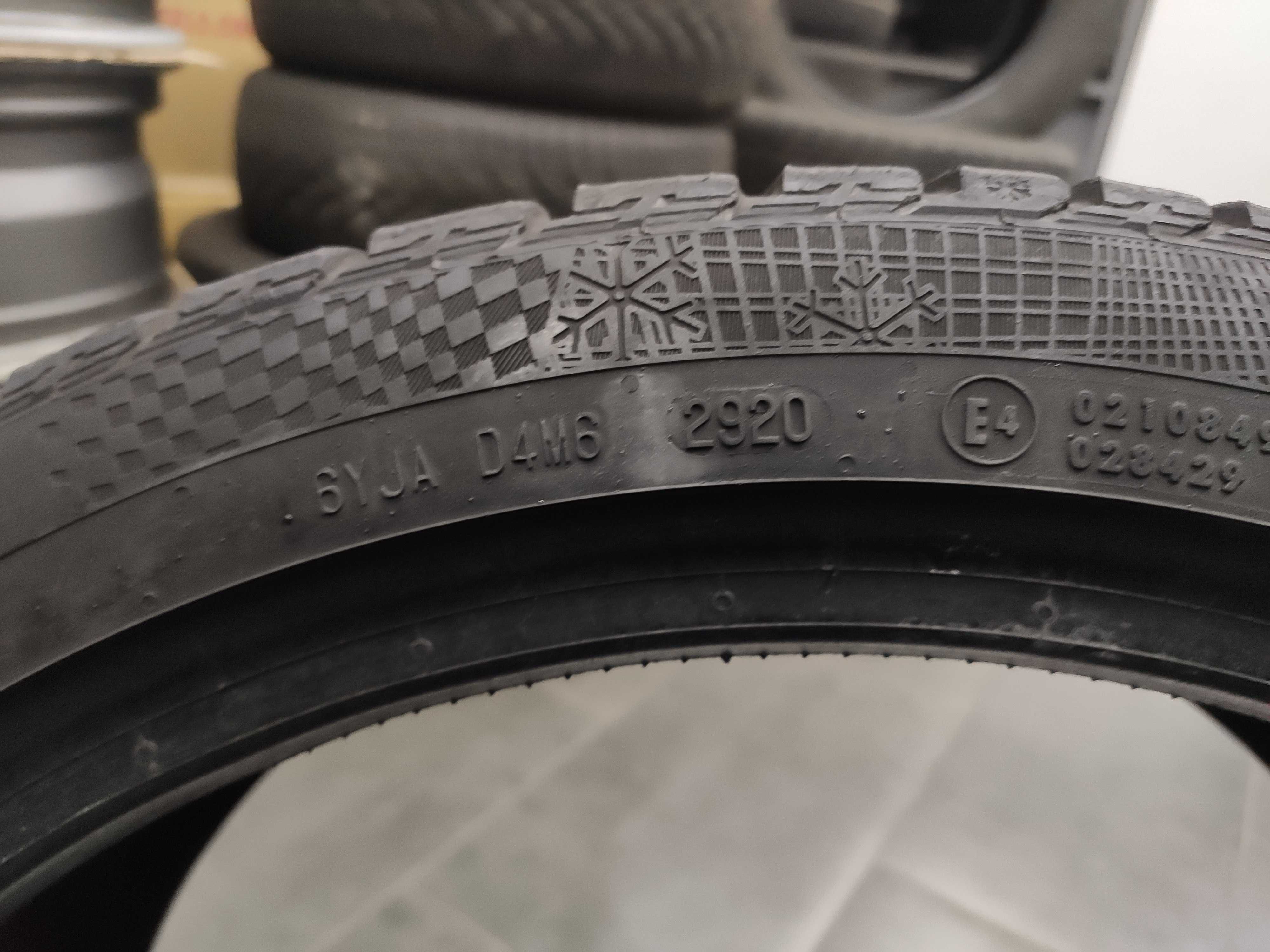 2бр Зимни гуми 225 40 19 - Continental