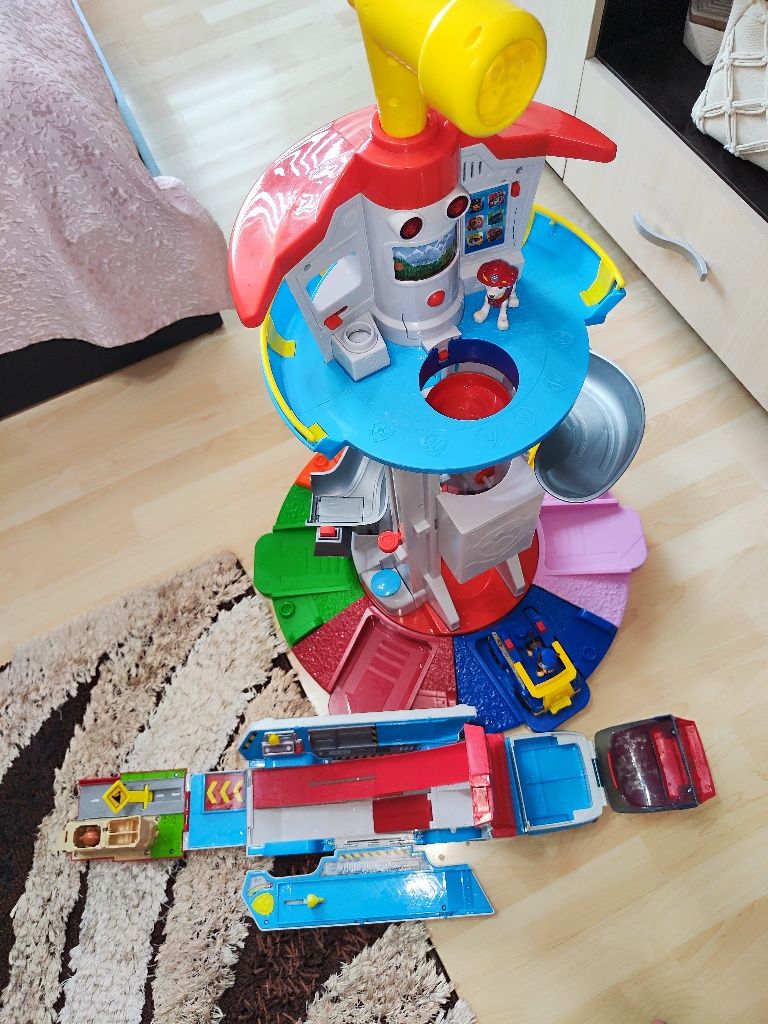 Оригинална голяма база Paw patrol и камион пързалка Paw patrol