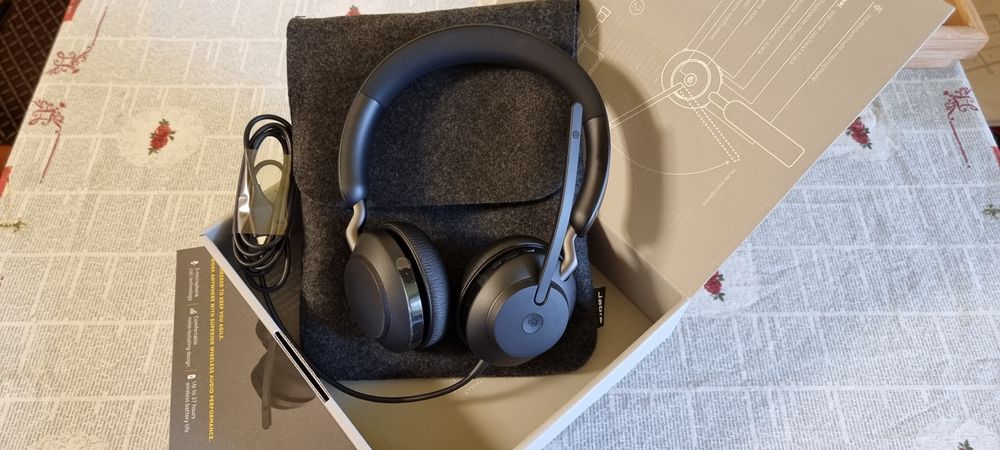 Casti Jabra Evolve2