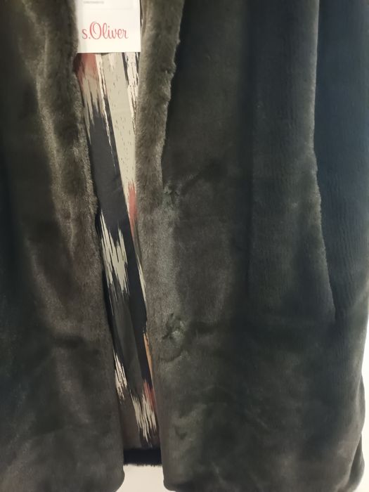 Дамски зелен елек