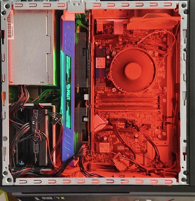 Игровой компьютер, полный комплект.