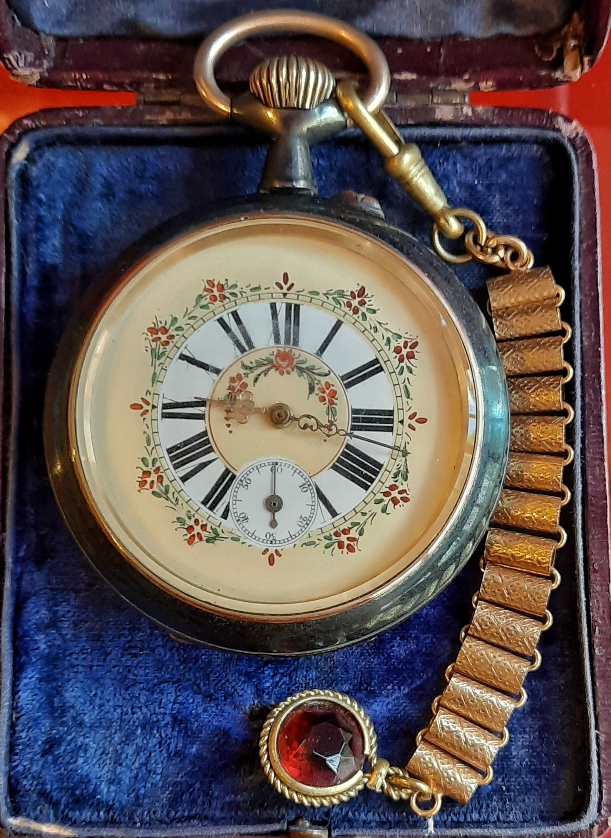 Старинен антикварен Швейцарски джобен часовник