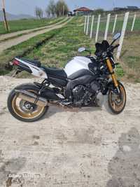 Vând motocicleta Yamaha RN8