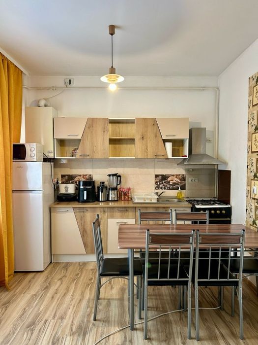 Închiriez apartament 2 camere