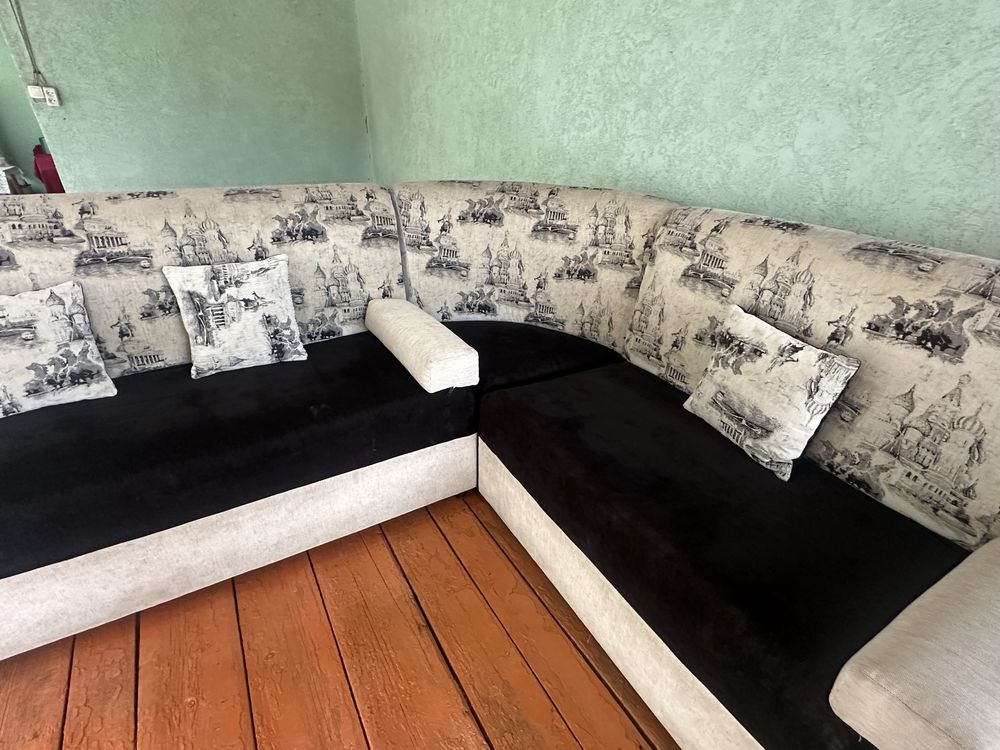 Срочно продам диван
