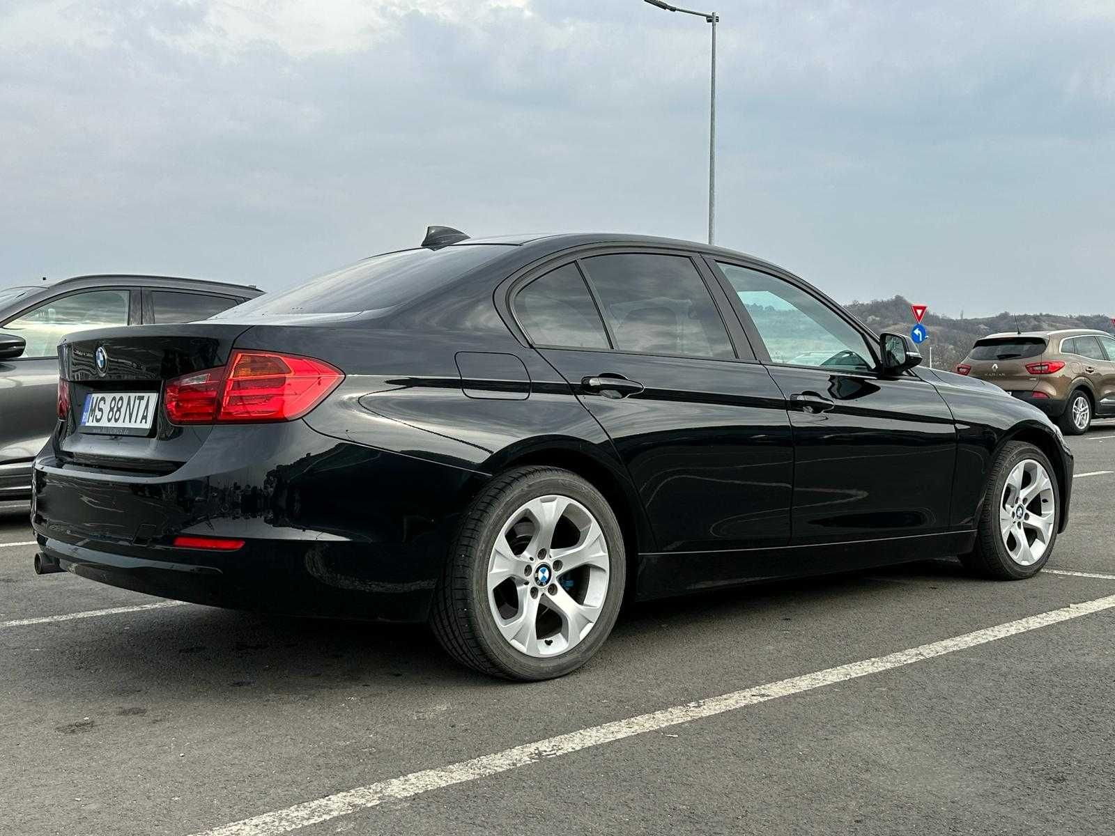 BMW F30; 318D; 2014