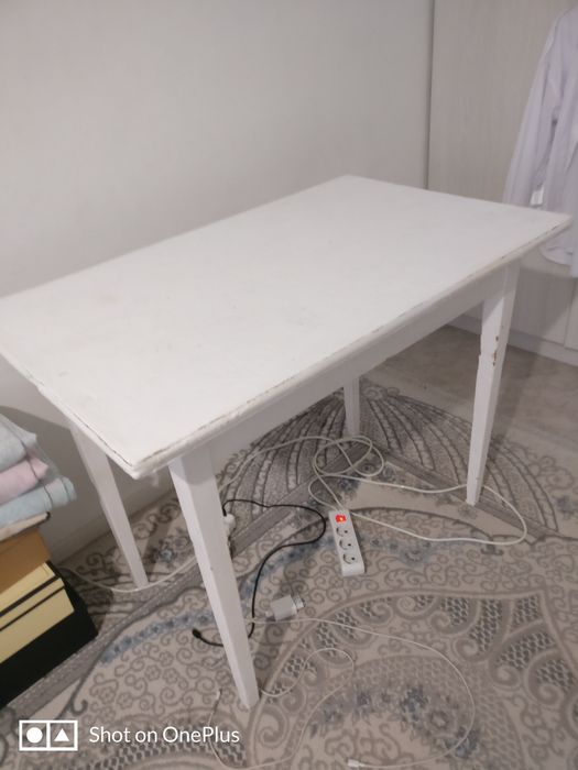 Продам кухонный стол