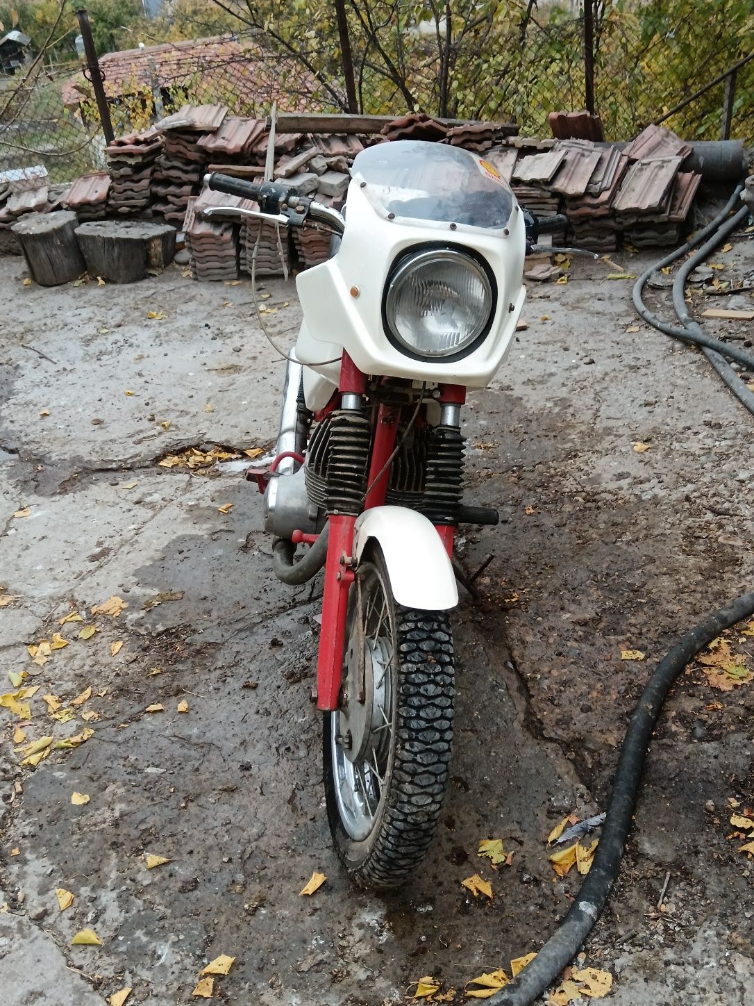 Продавам иж планета