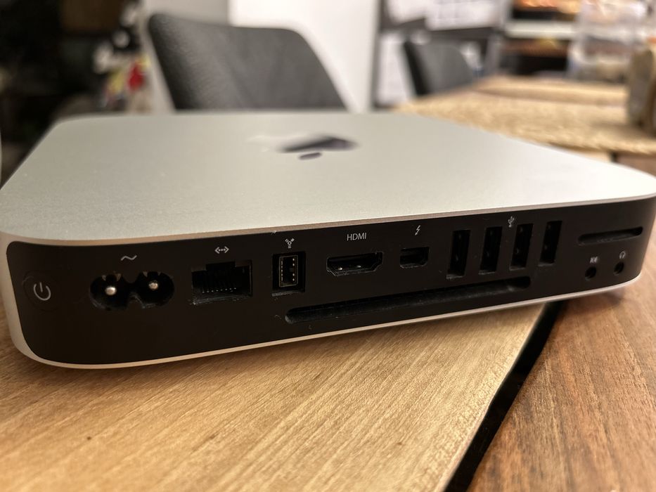 Apple Mac mini Server – 480 GB SSD, 2 GHz Quad-Core i7 · 16 GB RAM