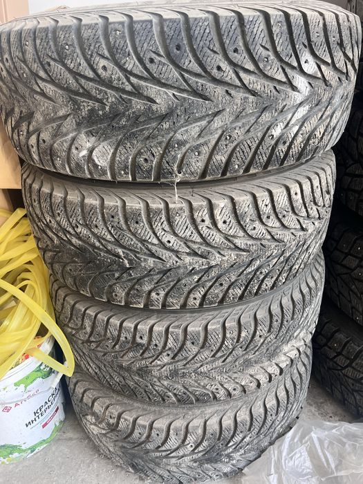 Продам зимние шины с дисками