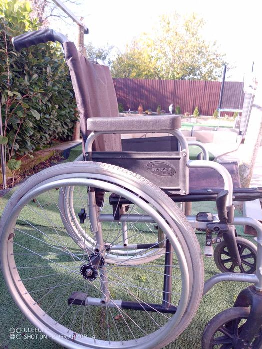 Инвалидна количка – много запазена!