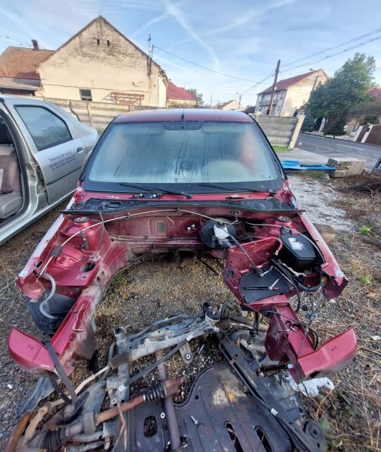 Furtun aer Dacia Logan prima generatie