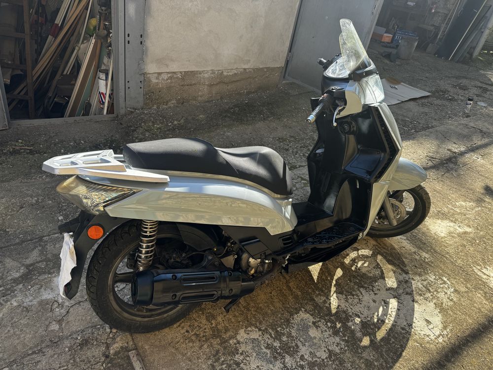 Kymco people  S 300i +един за части