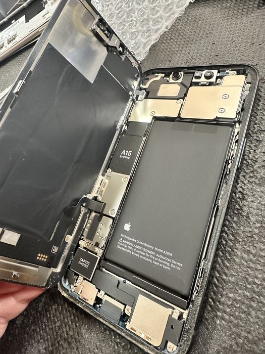 Piese pentru iphone Display baterie difuzor casca face id carcasa