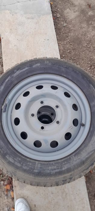 Продается зимние шины с дисками