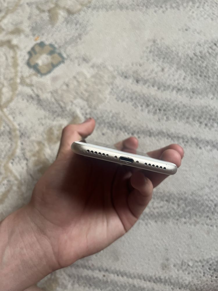 Iphone 7 продается