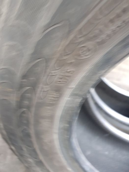 Бусови летни -16цола -215/65-1бр.-70лв."CONTINENTAL "