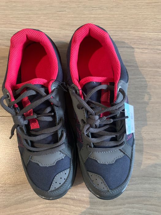 Туристически обувки НОВИ