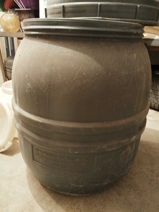 Бидон с капак на резба 70 литра, кофи