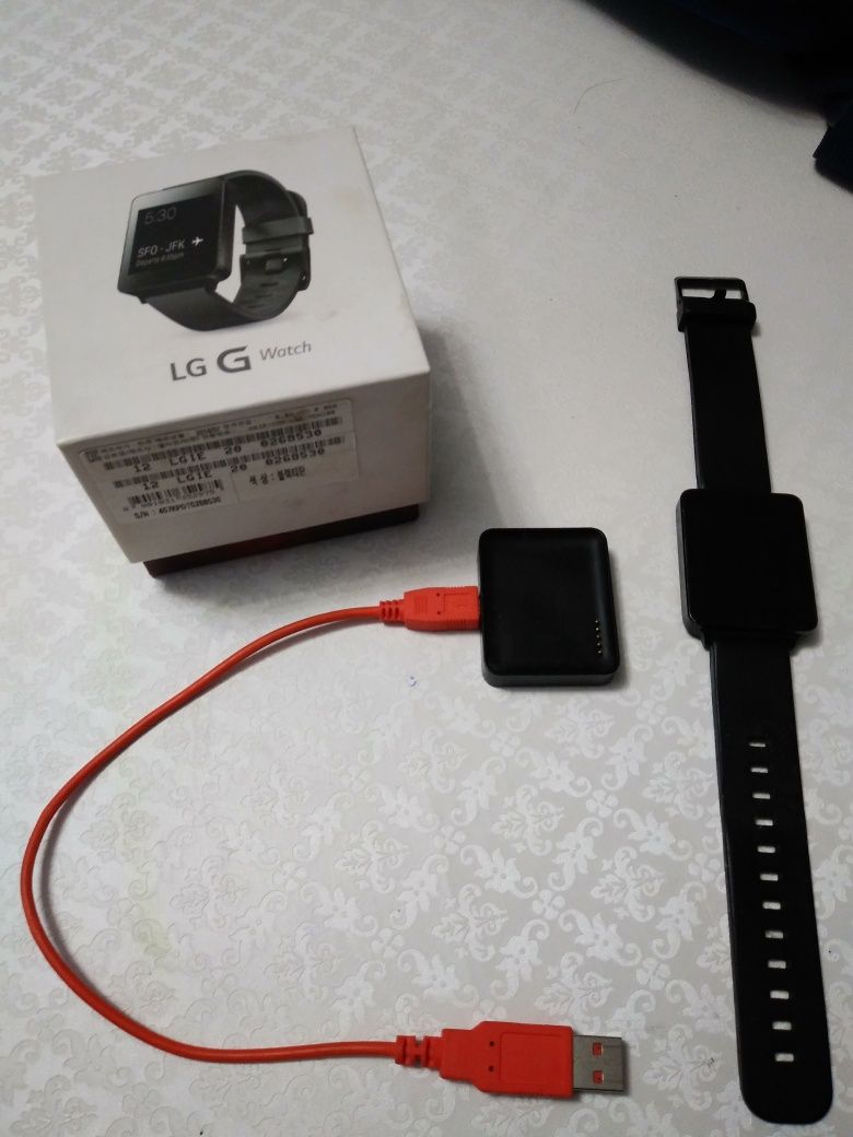 Смарт часы LG G Watch W100