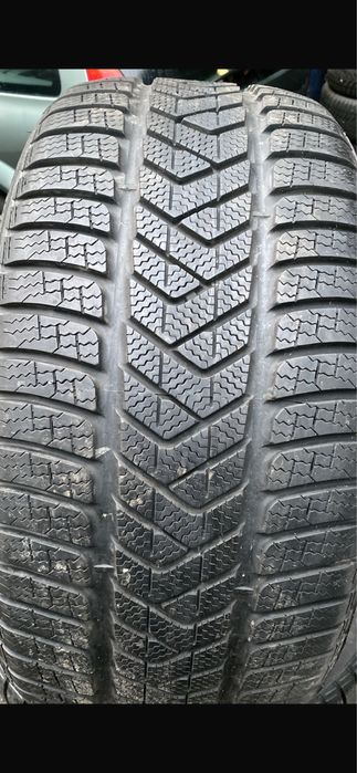 315/30/21 spate 275/35/21 fata. Rulate 500 km  dot 2021