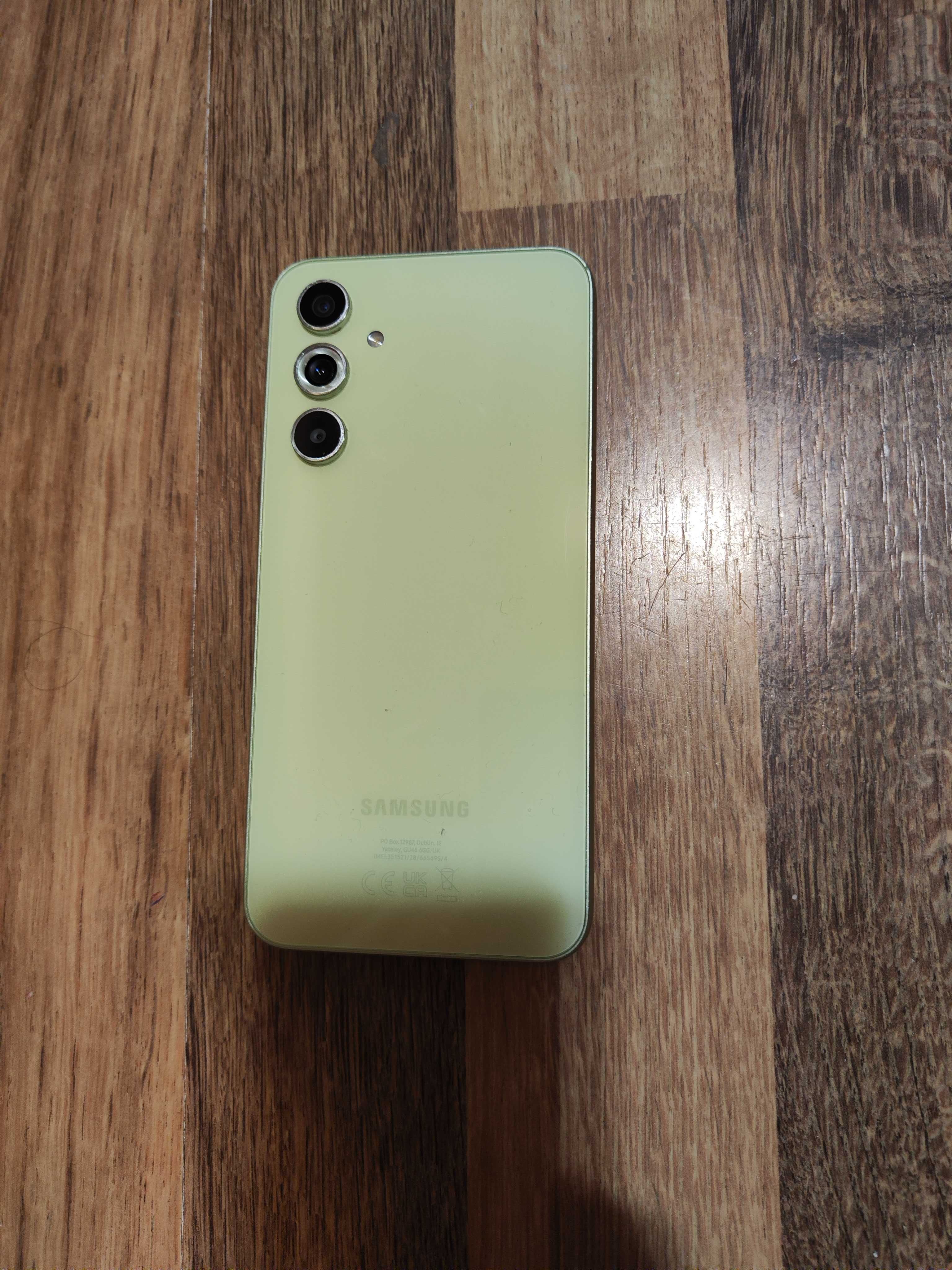 Мобилен телефон Samsung Galaxy A54 5G, 256GB 8GB ram пълен комплект
