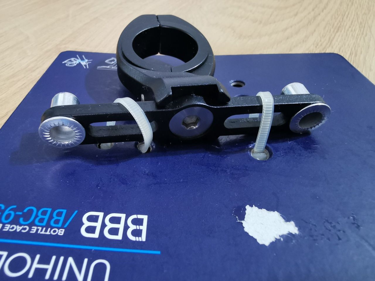 BBB Unihold Adaptor Suport Bidon Apa Bicicleta ptr Ghidon sau Tija Sa