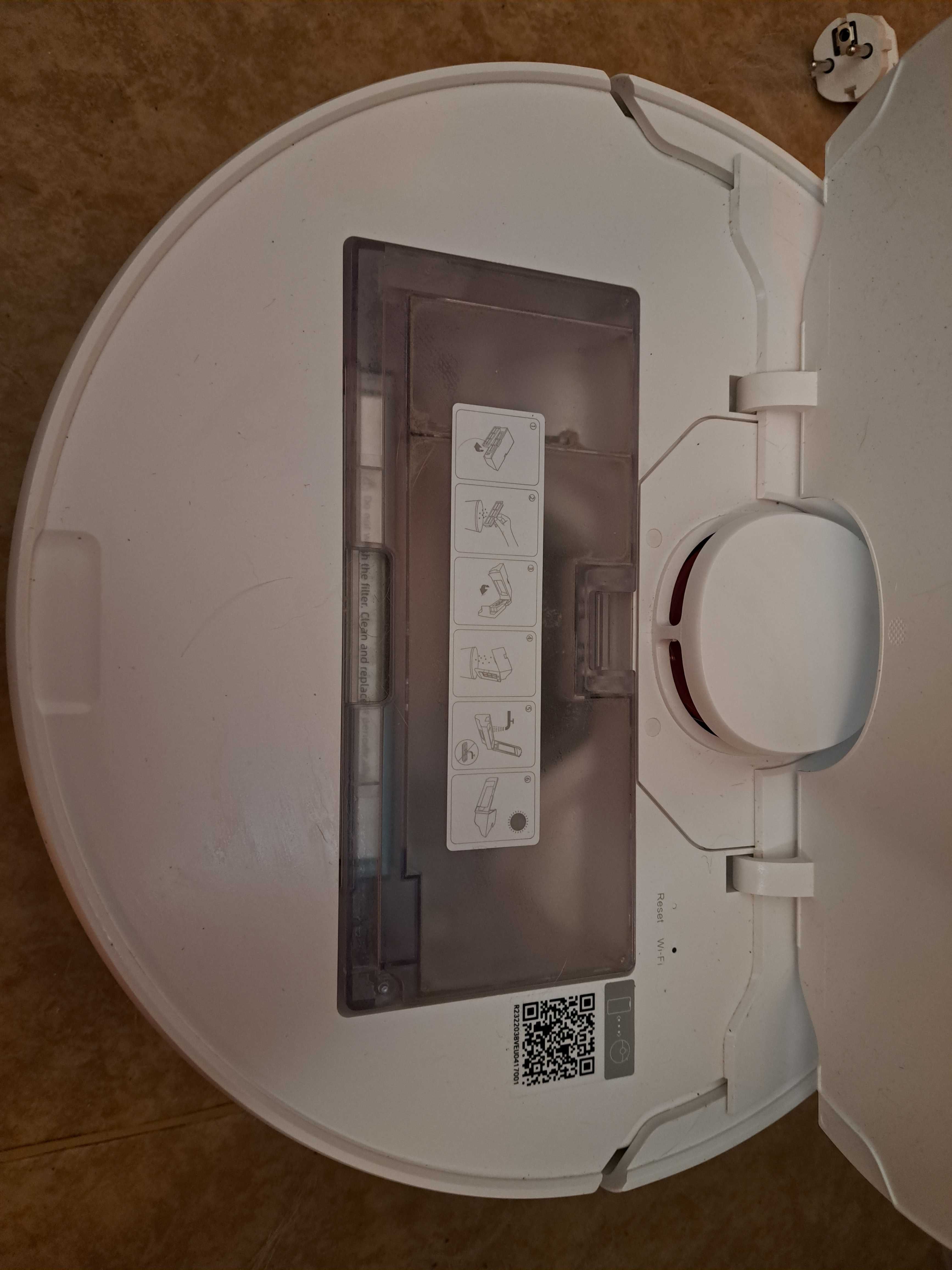 Робот-пылесос Xiaomi Dreame D9 PLUS c кучей расходников в комплекте.