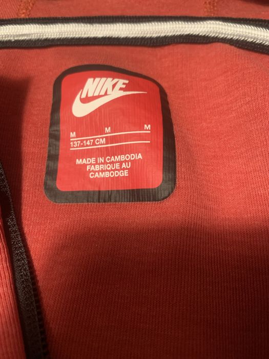 Червен Nike Tech Fleece за деца