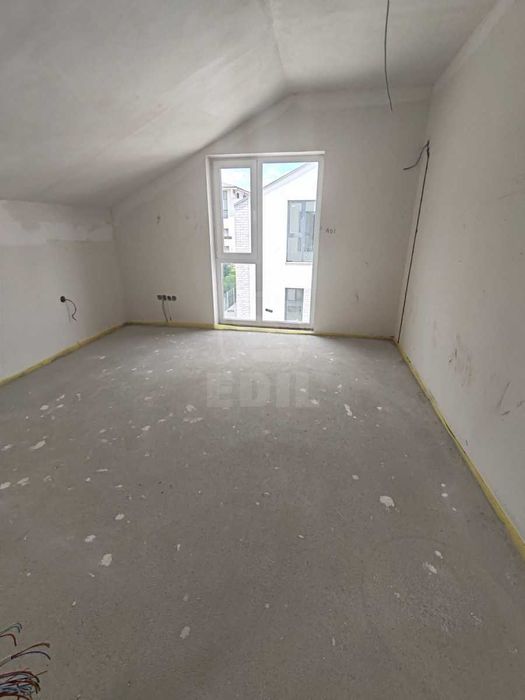 Dpulex cu 4 camere, semifinista, zona Urusagului, COMISION 0%