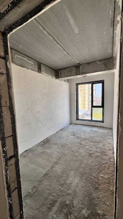 Срочно продается 3 комнатная квартира 82кв Центре города в новостройке