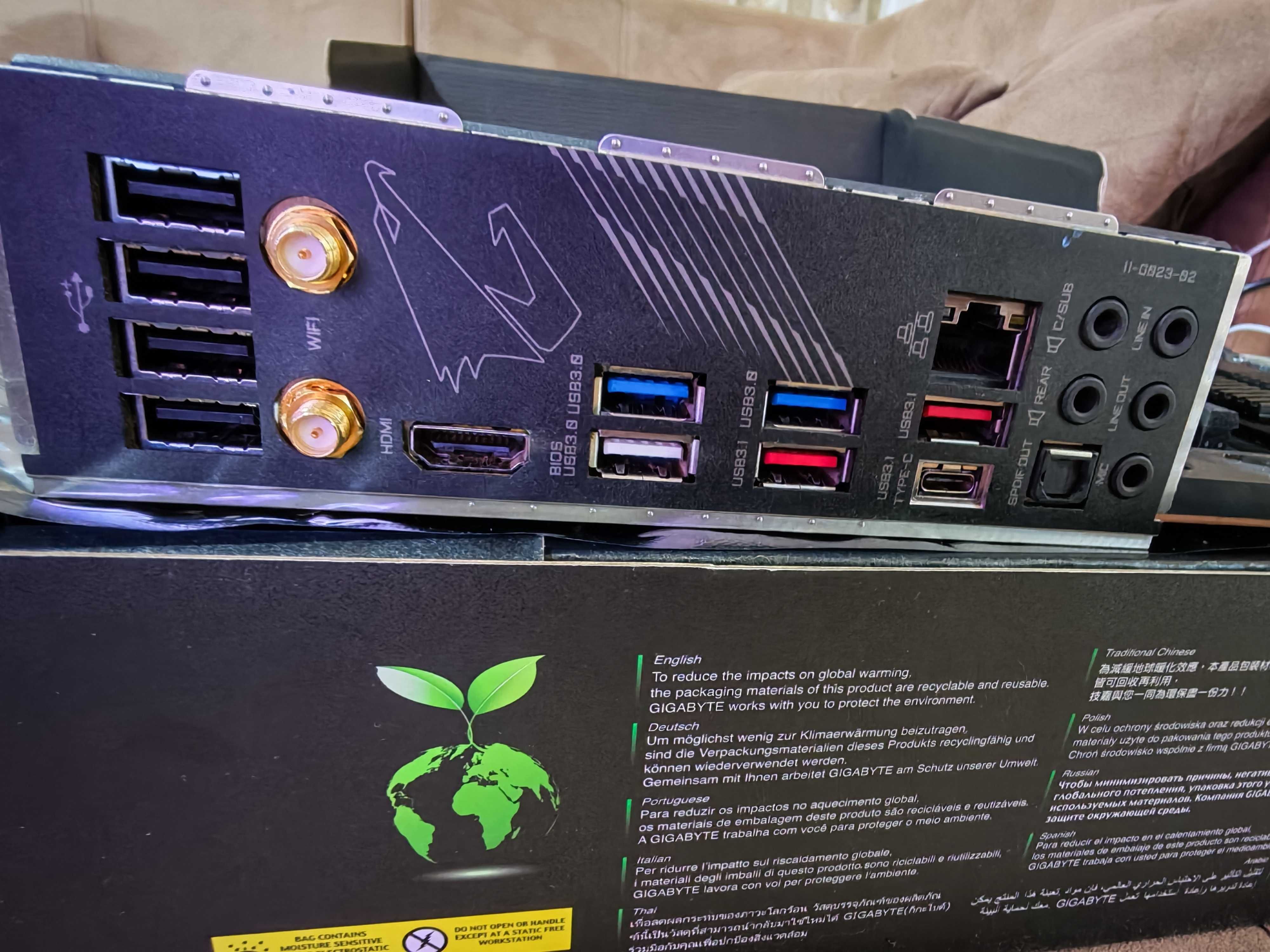 Дъно X570 AORUS ULTRA + Процесор AMD Ryzen 3900X+ Рам 32GB(2x16GB)DDR4