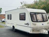 Rulota Caravana Bailey Pageant Auvergne  5/6 locuri de dormit