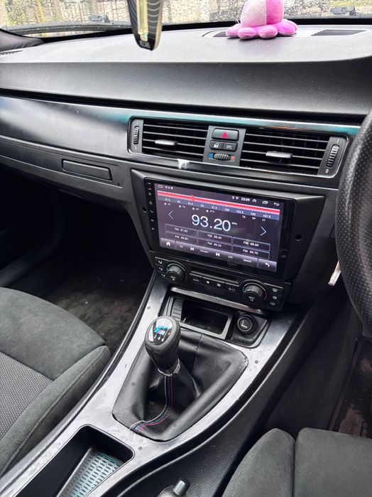 Dezmembrez BMW e90 318D volan pe dreapta