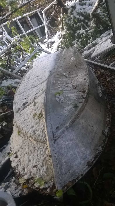 Лодка  из стеклопластика, 5 места.  ,  мотор вихрь 30, велокатамаран.