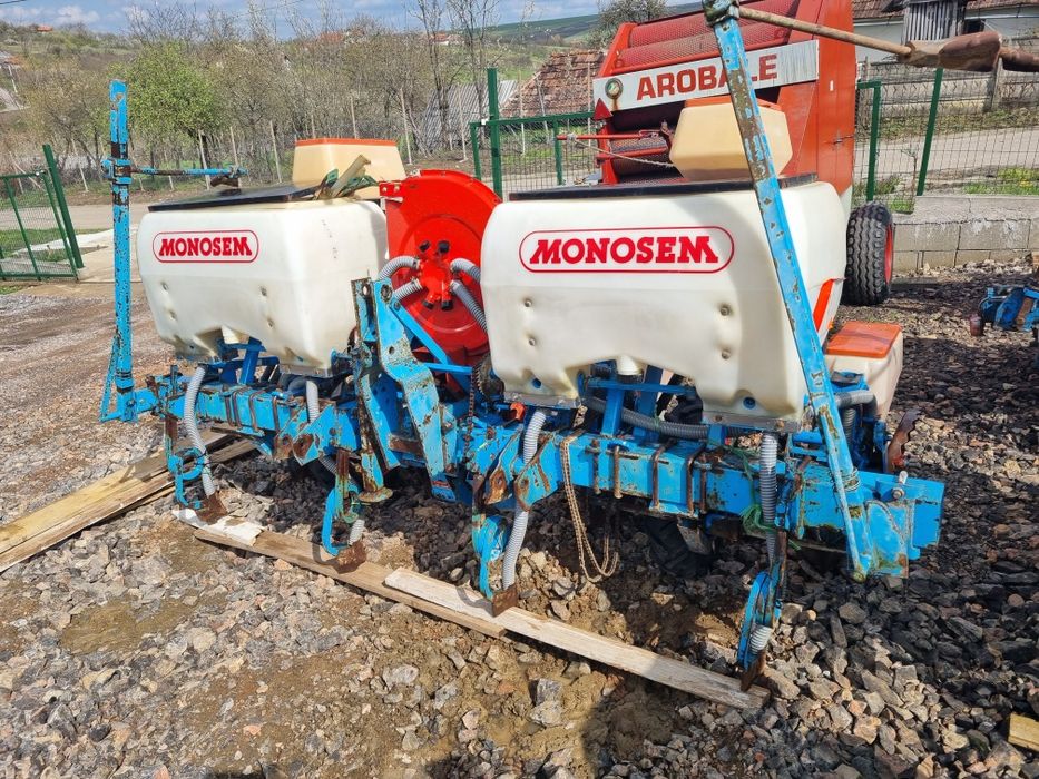Semanatoare Porumb Monosem PNU 4 Sire