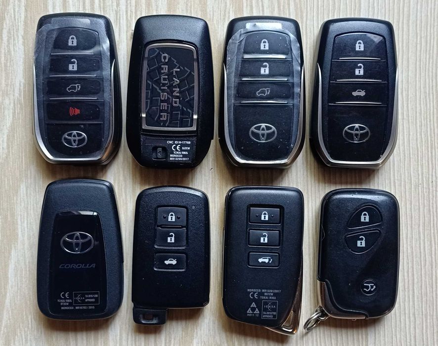Смарт ключи тойота. Ключ лексус. Keyless-go.