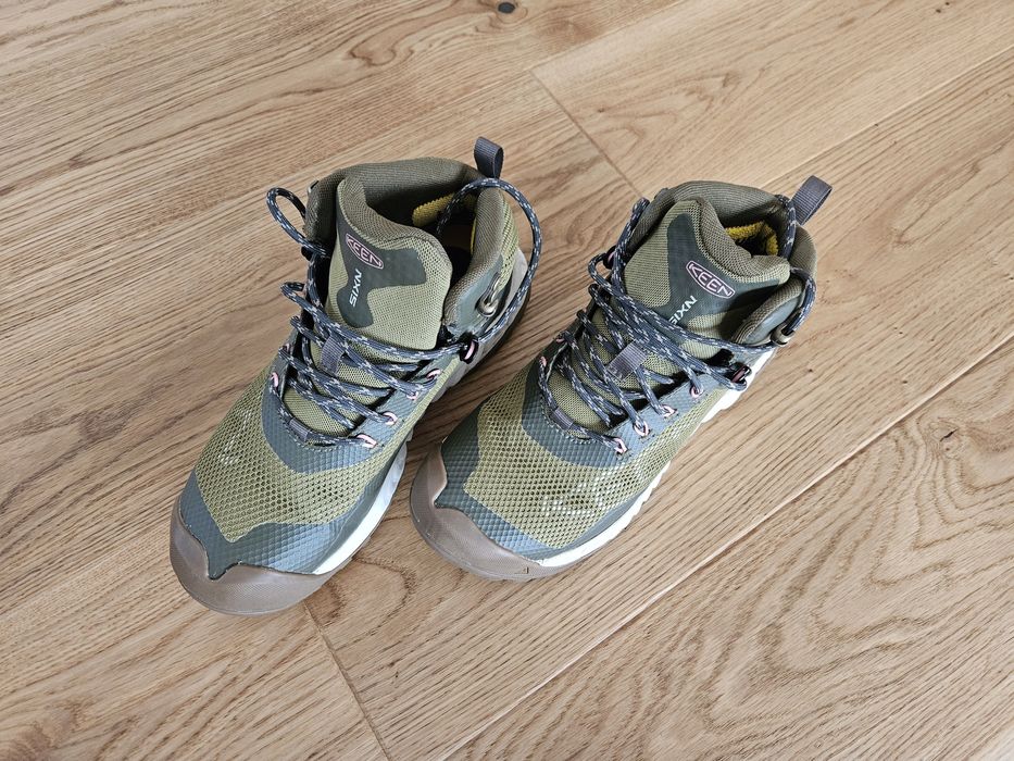 Bocanci / ghete munte Keen 37