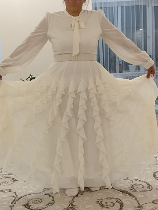 Продам платье новое . Вечернее