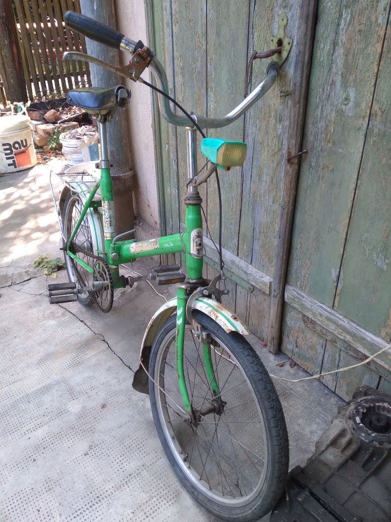 Bicicleta pegas practic vechi epoca