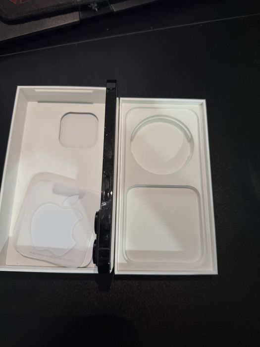 Iphone 14 pro 128gb full box 84% sănătatea bateriei