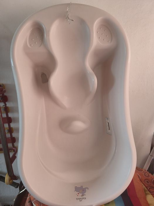 Продам детскую ванночку