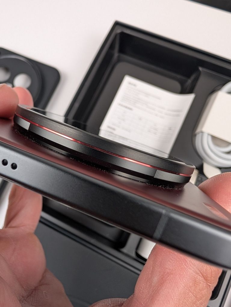 Vivo X200 Ultra 16/512 Червен